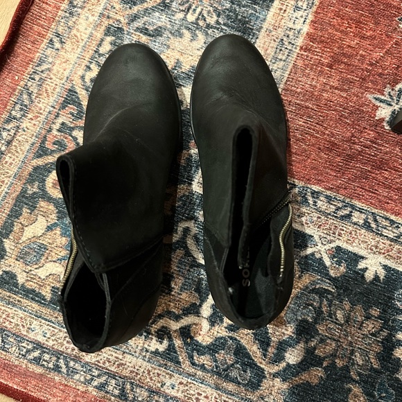 Sorel Suede Waterproof Wedge Boots - Great condition, barely worn - Picture 8 of 8